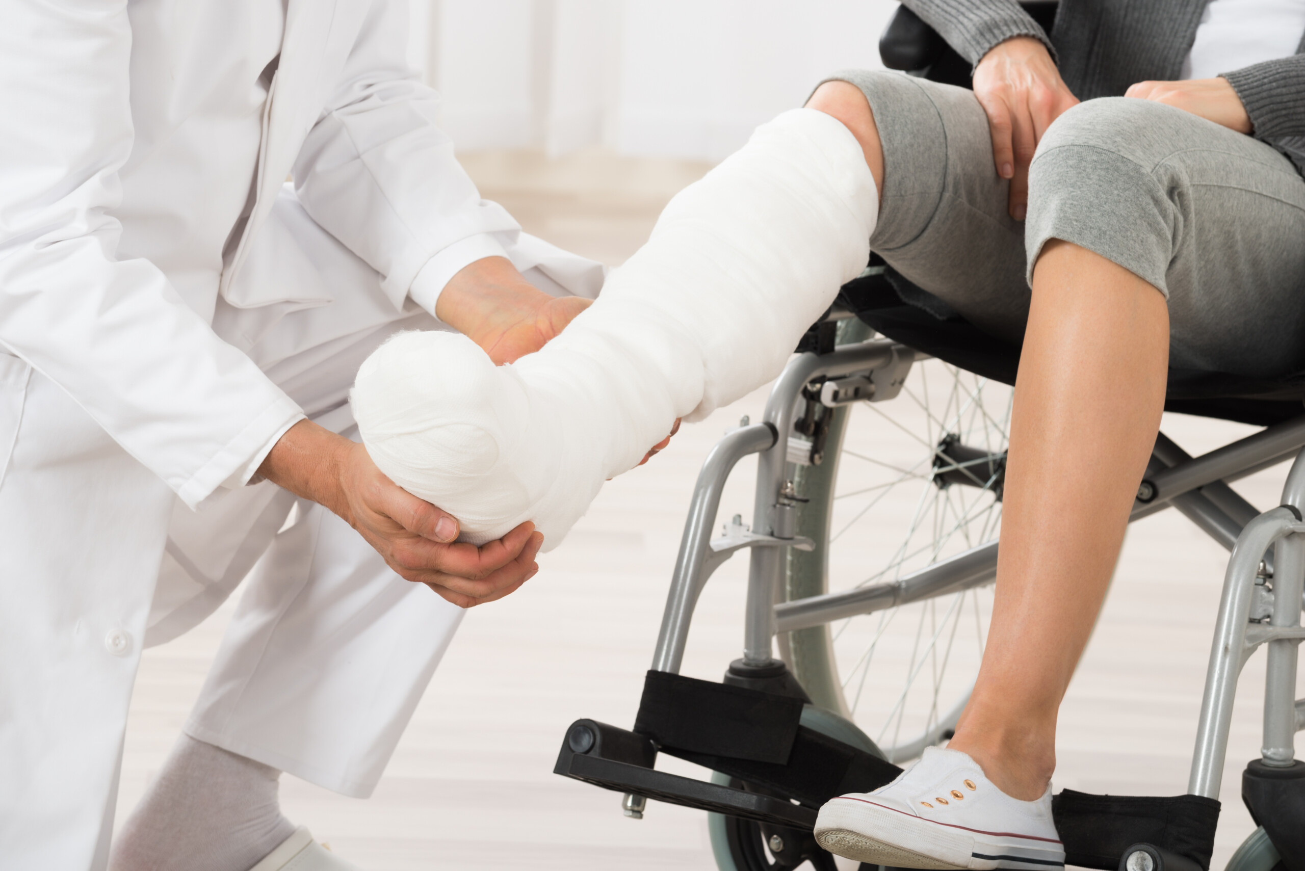 Understanding Bone Fractures and What to Expect During the Healing Process