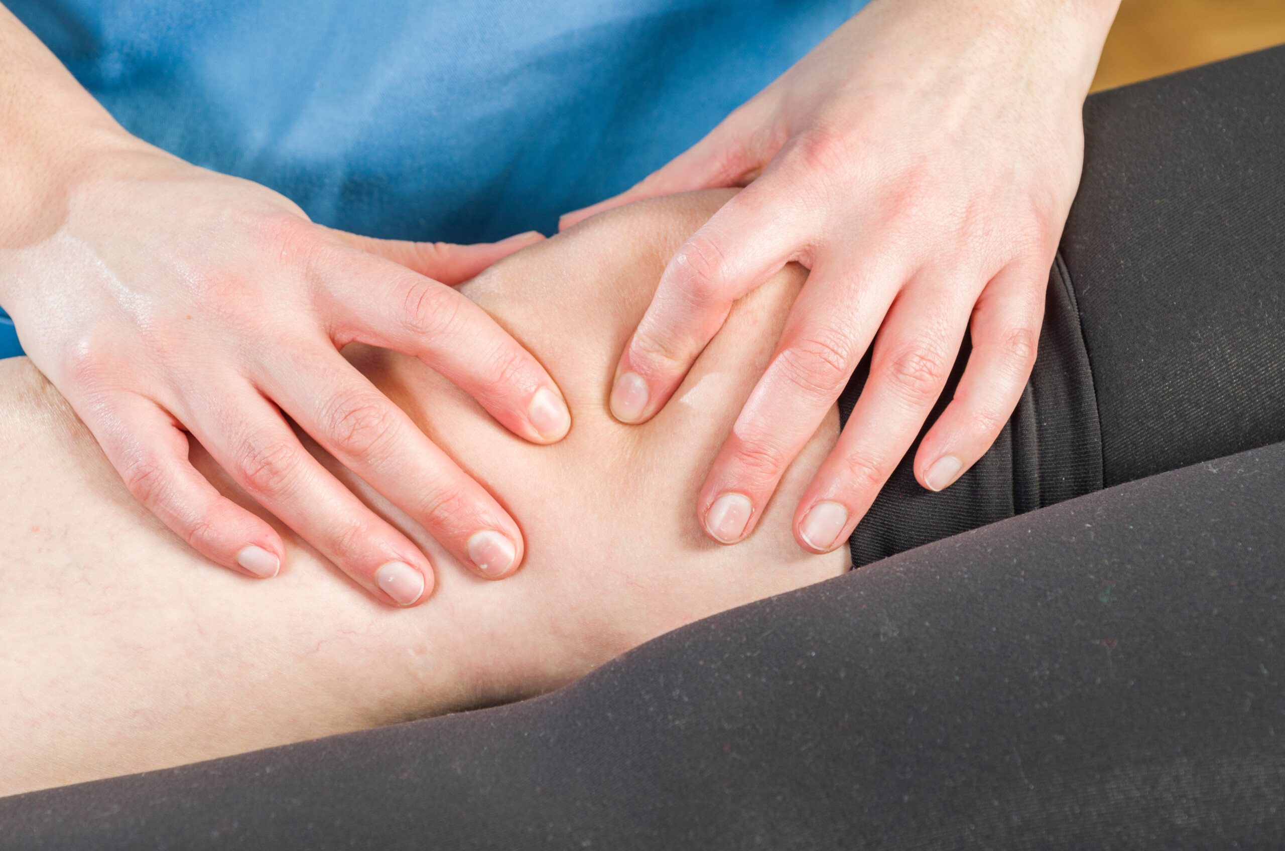 Signs and Symptoms of Possible Torn Ligaments in Your Knees